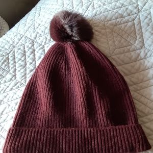 Vince burgundy cashmere beanie